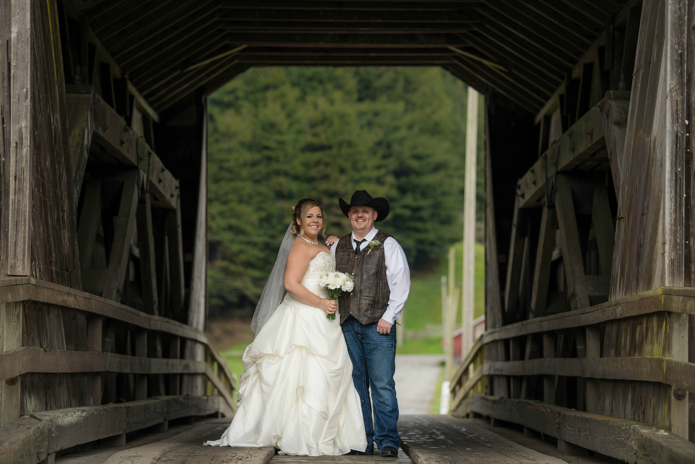  Rob and Nikki's rustic barn wedding on Elk River Road  