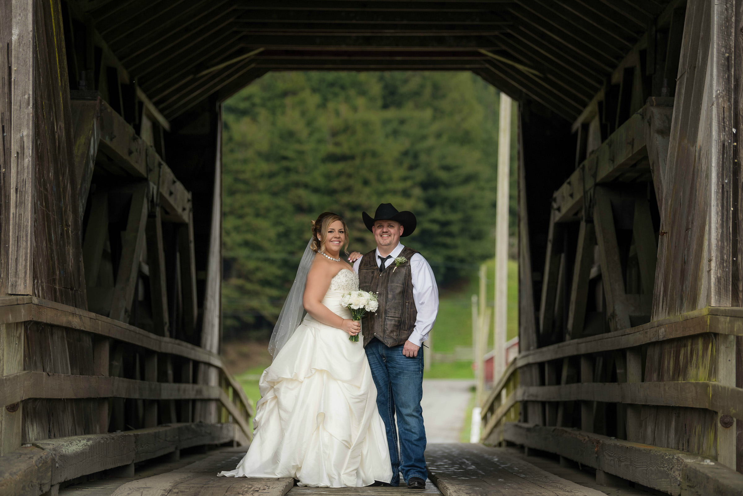 Rob and Nikki's Rustic Barn Wedding|Humboldt California| Elk River Road|Parky's Pics Photography  