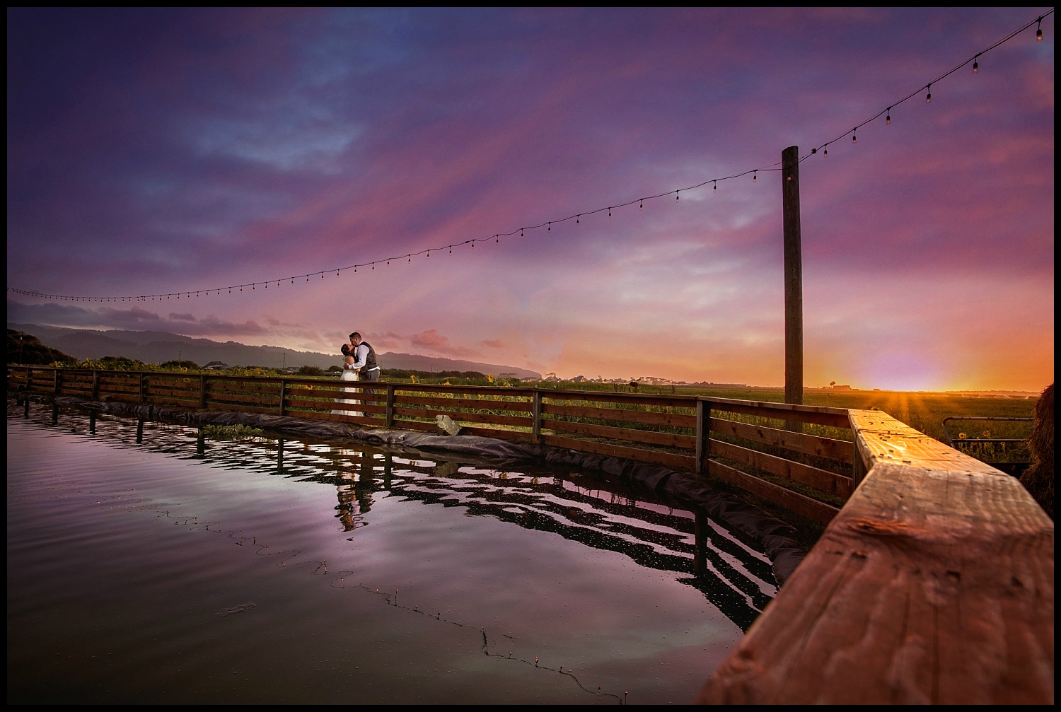 Sam&amp;BriannesrusticBarnByFernbridgecountrywedding